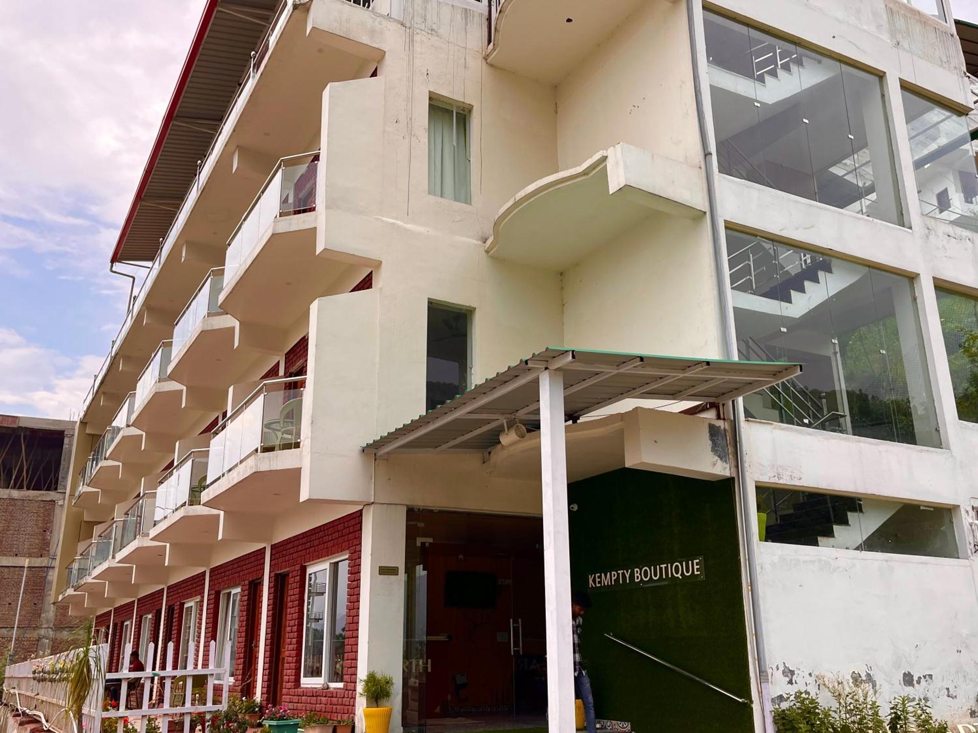 The Kempty Osasis - A Boutique Resort With Scenic Mountain View In Mussoorie Exterior foto